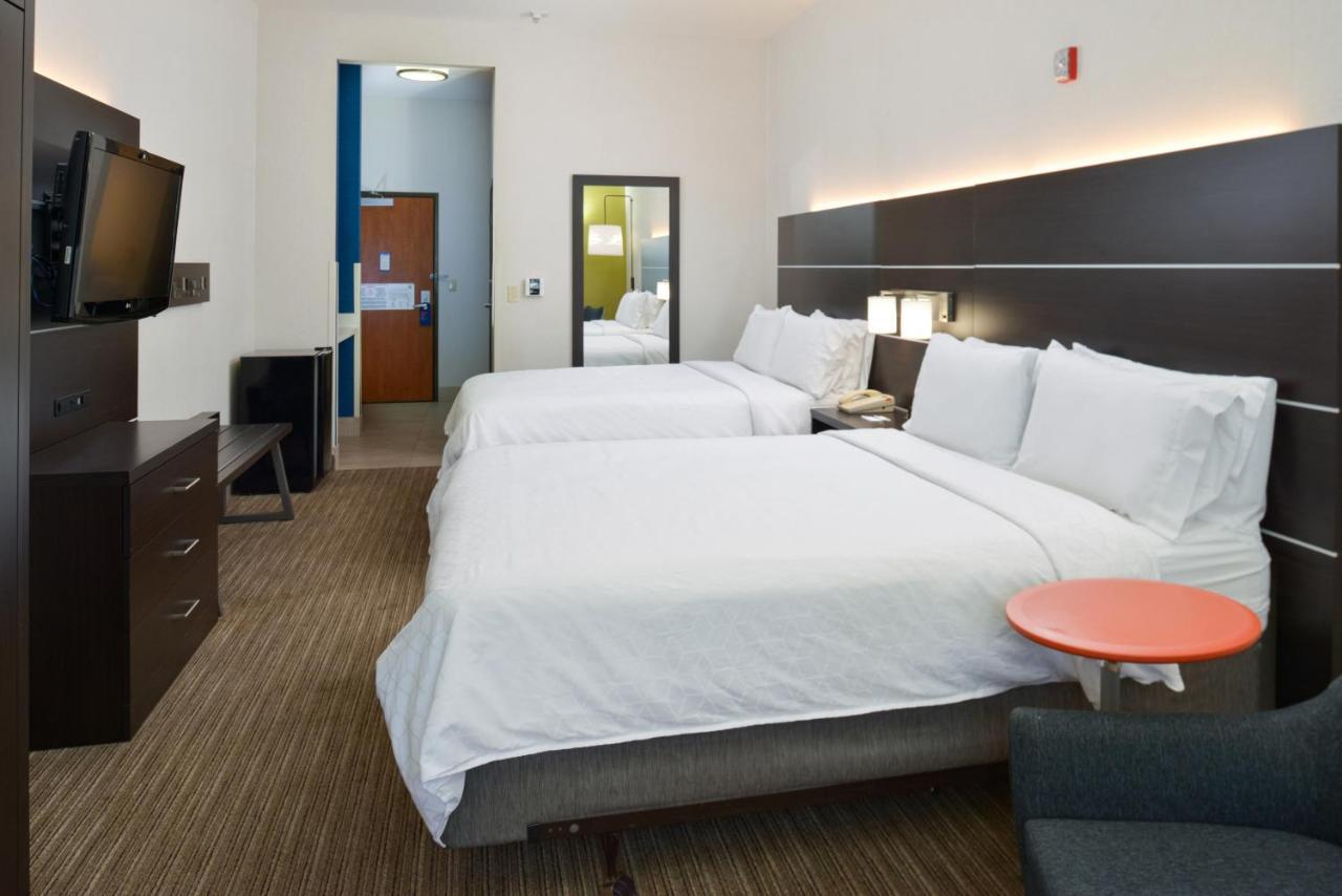 Holiday Inn Express Madera By Ihg Екстериор снимка