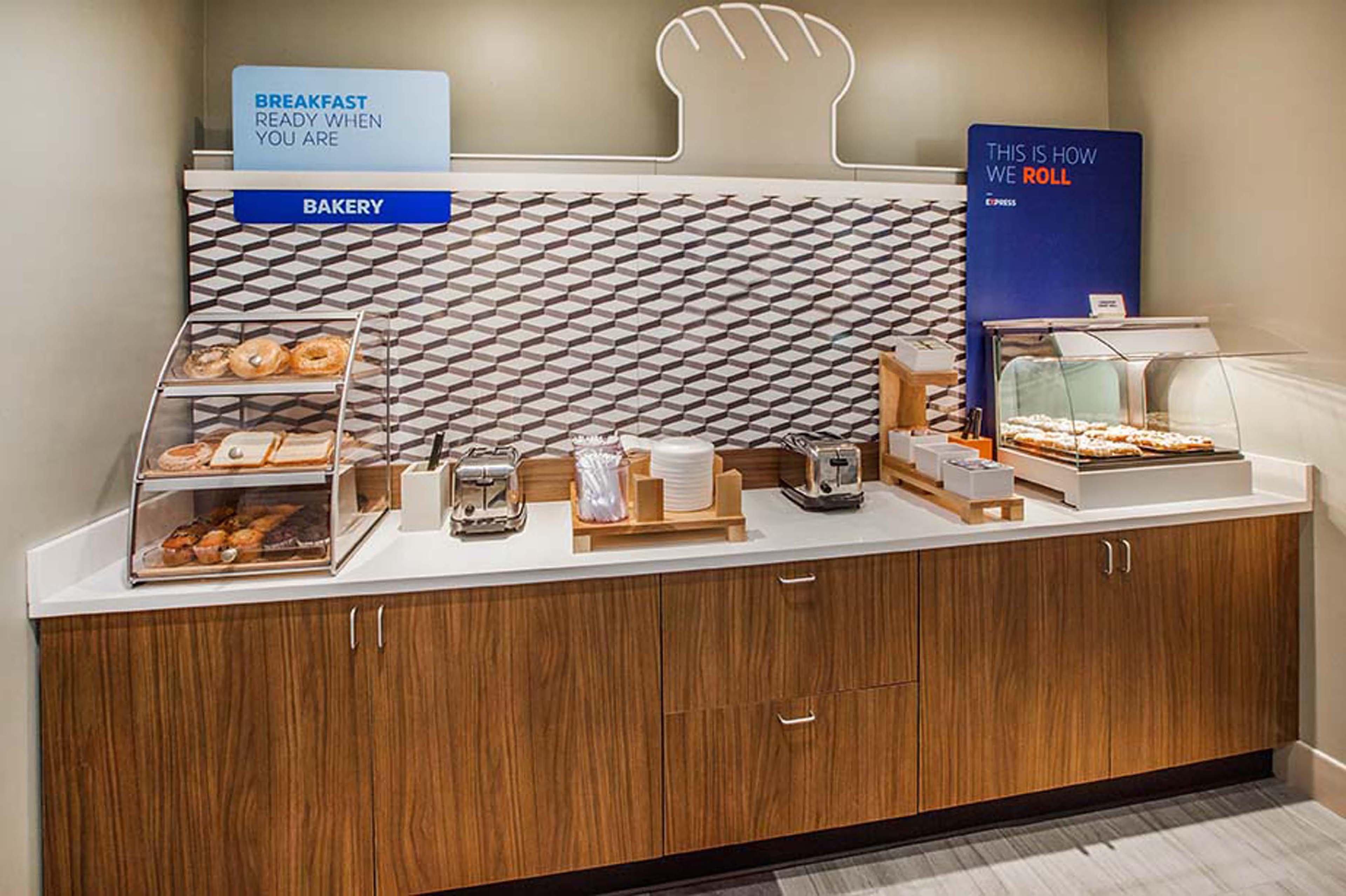 Holiday Inn Express Madera By Ihg Екстериор снимка