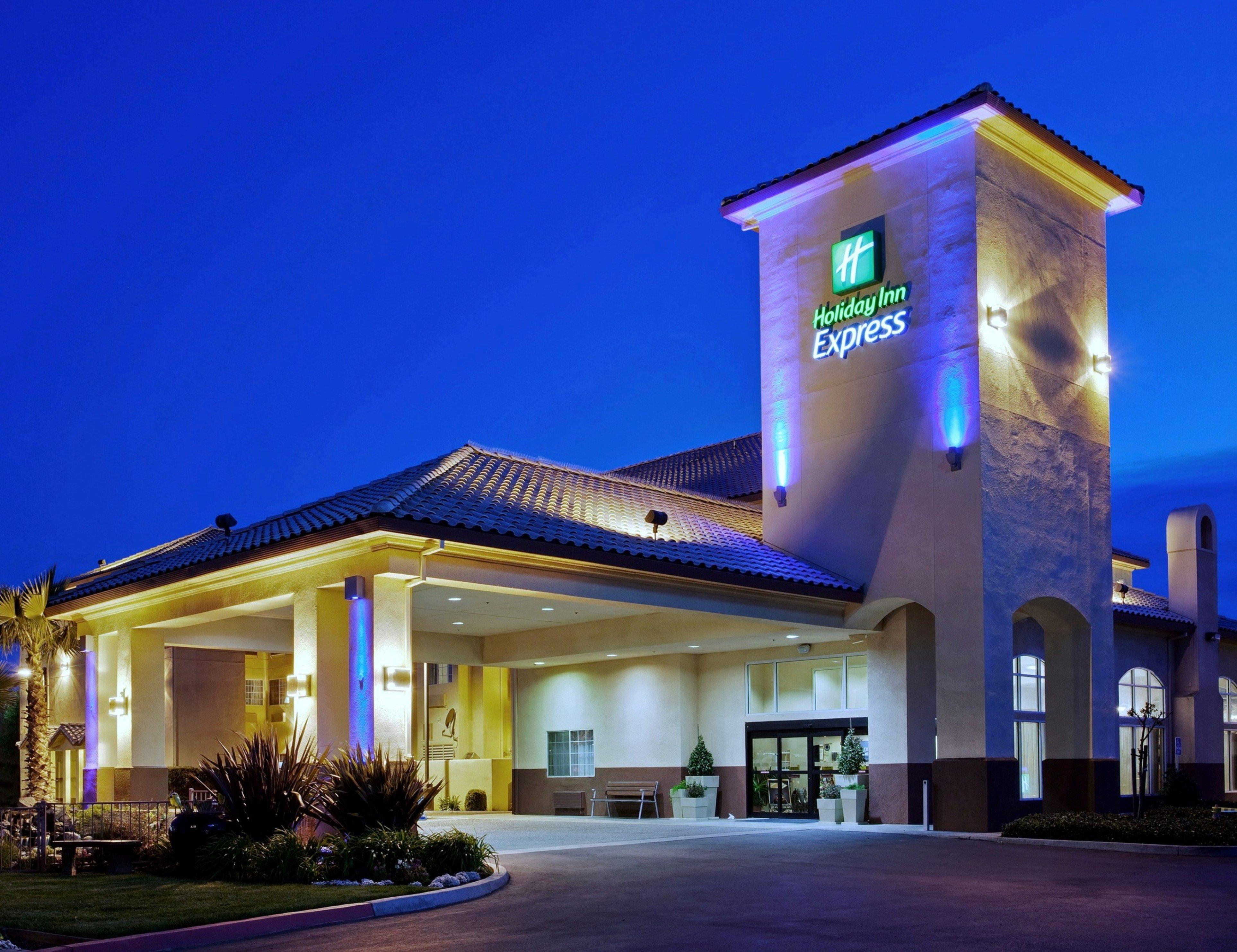 Holiday Inn Express Madera By Ihg Екстериор снимка
