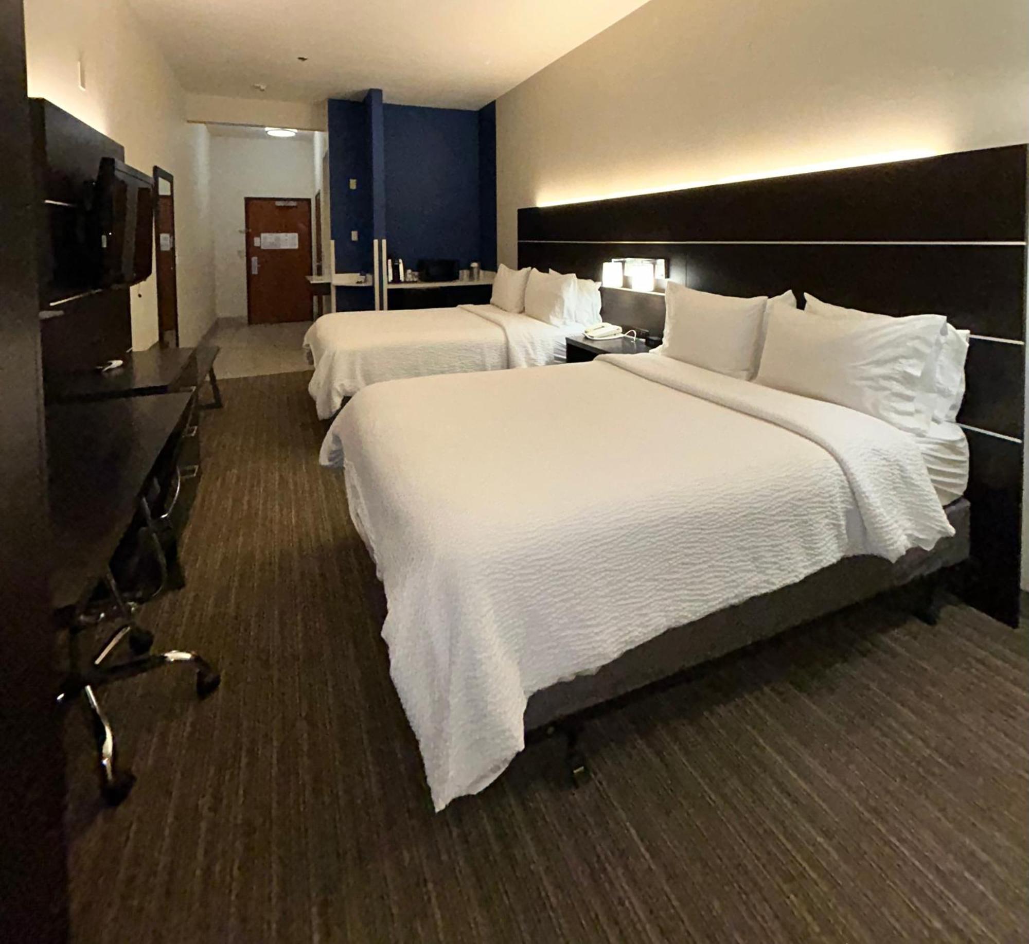 Holiday Inn Express Madera By Ihg Екстериор снимка