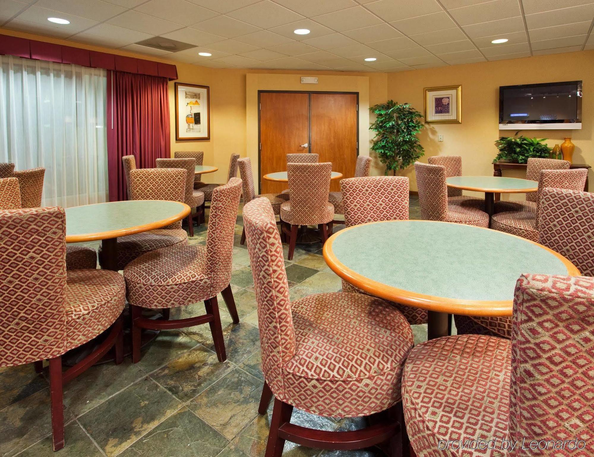 Holiday Inn Express Madera By Ihg Екстериор снимка
